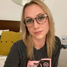 Kat Timpf -This is going to be my last post if I don't get a 𝙃𝙞 💔☹️ RID  OHOULS GHOULSNIGHTUT еНТ oUT i PM MM PBE루