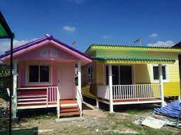 Cek disini.❤ bagi sebagian orang, memilih warna cat rumah terkadang menjadi hal yang. Kampung Cat Rumah Kayu Cantik Home Desaign