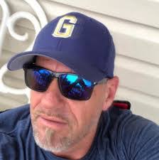 Ron Peckham's Instagram, Twitter & Facebook