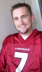 Nic Roberts's Instagram, Twitter & Facebook