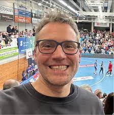 Rich Wire's Instagram, Twitter & Facebook