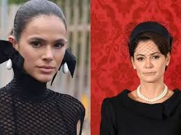Após ser chamada de 'vulgar' por Michelle, Bruna Marquezine reage e expõe  corrupção da família Bolsonaro