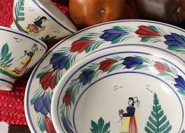Henriot quimper france vase avec anse decor cygne personnage breton g423. Quimper Patterns By Henriot Quimper