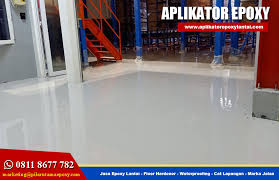 Selain mampu memperindah lantai cat bangunan, cat epoxy lantai juga dapat melapisi dan melindungi lantai bangunan anda sehingga meningkat umur interior dan exterior beton. Jasa Epoxy Lantai Makassar Aplikator Epoxy Lantai