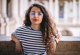 That's a great step, but it's not really going to help you keep your hair 100% safe. How Can I Get The Top Of My Hair To Curl Like The Bottom Naturallycurly Com