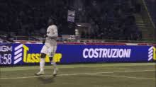 Bioty moise kean is an italian professional footballer who plays as a forward for premier league club everton and the italy national team. Kean Dance Gif Kean Dance Moise Discover Share Gifs