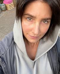 Laura Samojłowicz publikuje kolejne NIEPOKOJĄCE nagrania: "Nie obsadzajcie  mnie tylko w rolach po*no star. BLE"