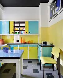 Idea for over the window, if we keep it. Mid Century Modern Kitchens 50 Inspiring Design Ideas In The 50s And 60s Retro Styles