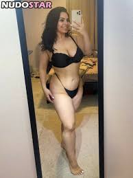 vvsprincesss  Princess Lauren  vvsprincess Nude Leaks OnlyFans Photo 2 -  NudoStar