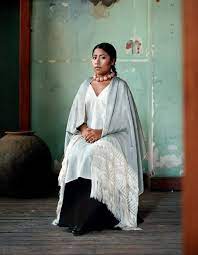On popsugar fashion you will find news on fashion, style and yalitza aparicio. Yalitza Aparicio Mexican Fashion Mexican Actress Mexican Women