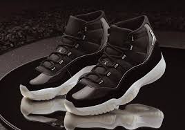 30, lets the wearer tighten and loosen their sneakers through nike's adapt app or by pressing the buttons on the midsole. Air Jordan 11 Holiday 2020 Release Details Fotomagazin