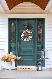 This old world sun outdoor wall décor is the perfect addition to any wall or garden area. 3404 Fall Porch Decor Ideas Best Autumn Front Porch Decorations