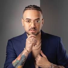 MANÍA EN LA PLAZA ALTAMIRA