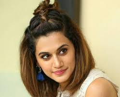 A shaggy hairstyle that just touches your shoulders works on a range of hair types, including both thin and thick hair. Navratri 2019 Celeb Inspired Quick Hairstyles For Dandiya Nights This Season