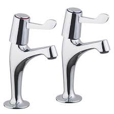 Kitchen pull out taps are not just functional but look great in a kitchen too, with our range you will be sure to find one to suit your style. Pillar High Neck Sink Taps Kitchen Pillar Taps Screwfix Com