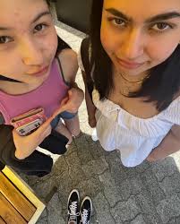 Pinn Yee Scott A.K.A Pinion A.K.A Pinye A.K.A THE Queen of 0.5 it is your  day of birth🥳 Here is too many more Taco Bell, KFC and JAPADOG trips, to  many more