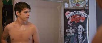 Nick robinson shirtless on kings of summer posted on july 11, 2015 april 3, 2016 author teenidolsgallery categories nick robinson tags actor , bare chest , boy , cute , kings of summer , nick robinson , shirtless , shower , teen leave a comment Nick Robinson Gay In Real Life Shirtless Girlfriend