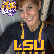 Who the hell eats Okra and thinks "Wow this is so delicious" 😭