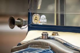 Image result for Gris Argent 1977 Renault