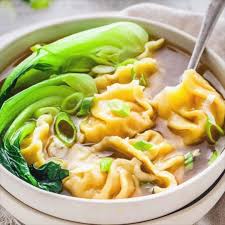 Dieses Wan Tan Suppe Rezept Ist Episch Lecker Mit Den Vielen Schichten Von Geschmack Und Saftig Die Hausgemachten En 2020 Soupe Wonton Recette Recette Cuisine Facile