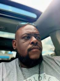 Yes I got up early to feed my kids breakfast they left 8:40am to the near  school by my house and I left to go grab the Starbucks red cup amazing today