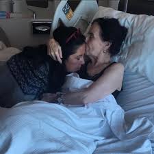 Yeşilçam'ın yaşayan efsanelerinden fatma girik sosyal medyanın gündeminde. Fatma Girik In Durumu Nasil Iste Fatma Girik In Son Hali Haberler