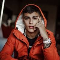 Pero la cama la rompemo' no podemo' dejar rastro siempre que nos escapemo' yo no sé si soy el principal o si soy el alterno pide, que las ganas que haya las matemo'. Letra De La Cama Feat Myke Towers Ozuna Chencho Corleone Rauw Alejandro Remix De Lunay