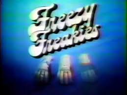 Only the best winter gloves ever invented, freezy freakies featured graphics that would change in colder temperatures. Freezy Freakies 1984 Tv Commercial Youtube