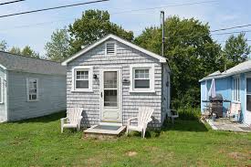 15 condos for sale in hampton beach, nh. On The Market An 82 000 Tiny House Near Hampton Beach