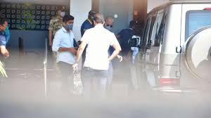 Krunal pandya who is playing syed mushta. In Pics Hardik Pandya His Mother Leave Mumbai For Father Himanshu Pandya S Last Rites
