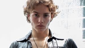 Leslie Belcher's Instagram, Twitter & Facebook