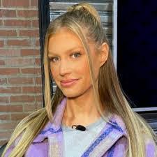 Danielle Durso's Instagram, Twitter & Facebook