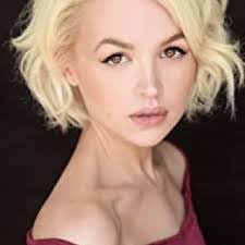 Wanda Cannon's Instagram, Twitter & Facebook