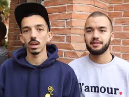 Find the perfect bigflo et oli stock photos and editorial news pictures from getty images. Toulouse Quand Bigflo Oli Debarquent Devant Leur Ancien Lycee Pour Tourner Un Clip Bigflo Et Oli Toulouse Lycee