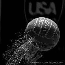 El waterpolo es uno de los deportes. Bel5ds0qbx29um