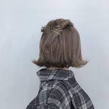 The Latest Japanese Hair Trend Goes Against Conventions And Is So Effortless Anyone Can Pull It Off Daily Japanese Hairstyle Hair Trends Asian Hair Trends