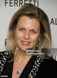 829 Ellen Davis Stock Photos, High-Res Pictures, and Images