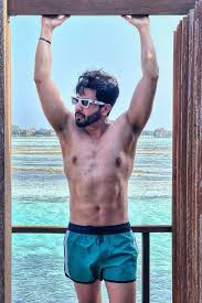 Shaheer Sheikh to Dheeraj Dhoopar, 6 Television actors with rugged physique  | See Pics