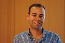 Eu tenho livros da escola onde escrevi que queria ser inventor."