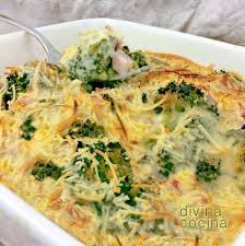 Un buen aliño con ajo y queso, por ejemplo, le vendrá muy bien. Receta De Brocoli Gratinado Facil Divina Cocina Brocoli Con Patatas Comida Recetas Saludables