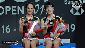 1.64 m (5 ft 5 in) handedness yuki fukushima. Djarum Badminton News