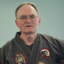 Tom Muncy's Instagram, Twitter & Facebook