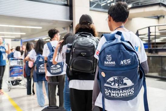 Ganhando o Mundo terá embarque de quase de 1,3 mil alunos para cinco países no 2º semestre