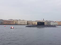 Head » sv|noun form inter: Anledningar Att Slappa Frammande Ubatar Cornucopia