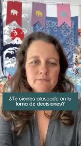 Al tomar una decisión, puedes sentirte paralizado 😧., Ante la encrucijada  🛣, pueden surgir muchas dudas sobre cuál opción o camino es el indicado  para ti..., Pero aquí te doy una herramienta: ...