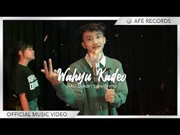 We did not find results for: Wahyu Kadeo Aku Bukan Lawanmu Lyrics Letras2 Com