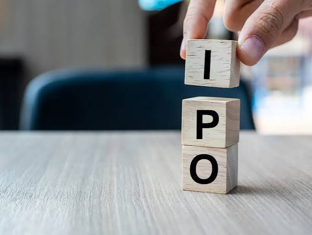 Moneyview IPO Day 1: Moneyview IPO में लगा पैसा! पहले दिन 1.21 गुना सब्सक्राइब, GMP से 37% की उम्मीद