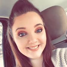 Savannah Henry (hellovanni)