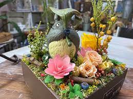 トトロたちとくるくる 葉っぱの大きな傘 お花屋さん ｋａｊｕｅｎ 花樹園 のお花 開業祝い 生花店 お花屋さん