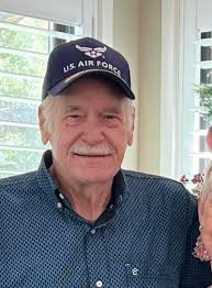 It's happy birthday time for these two. Royce McGaughey and Ann Hawkins are  both celebrating today. Hope you both have a wonderful day.